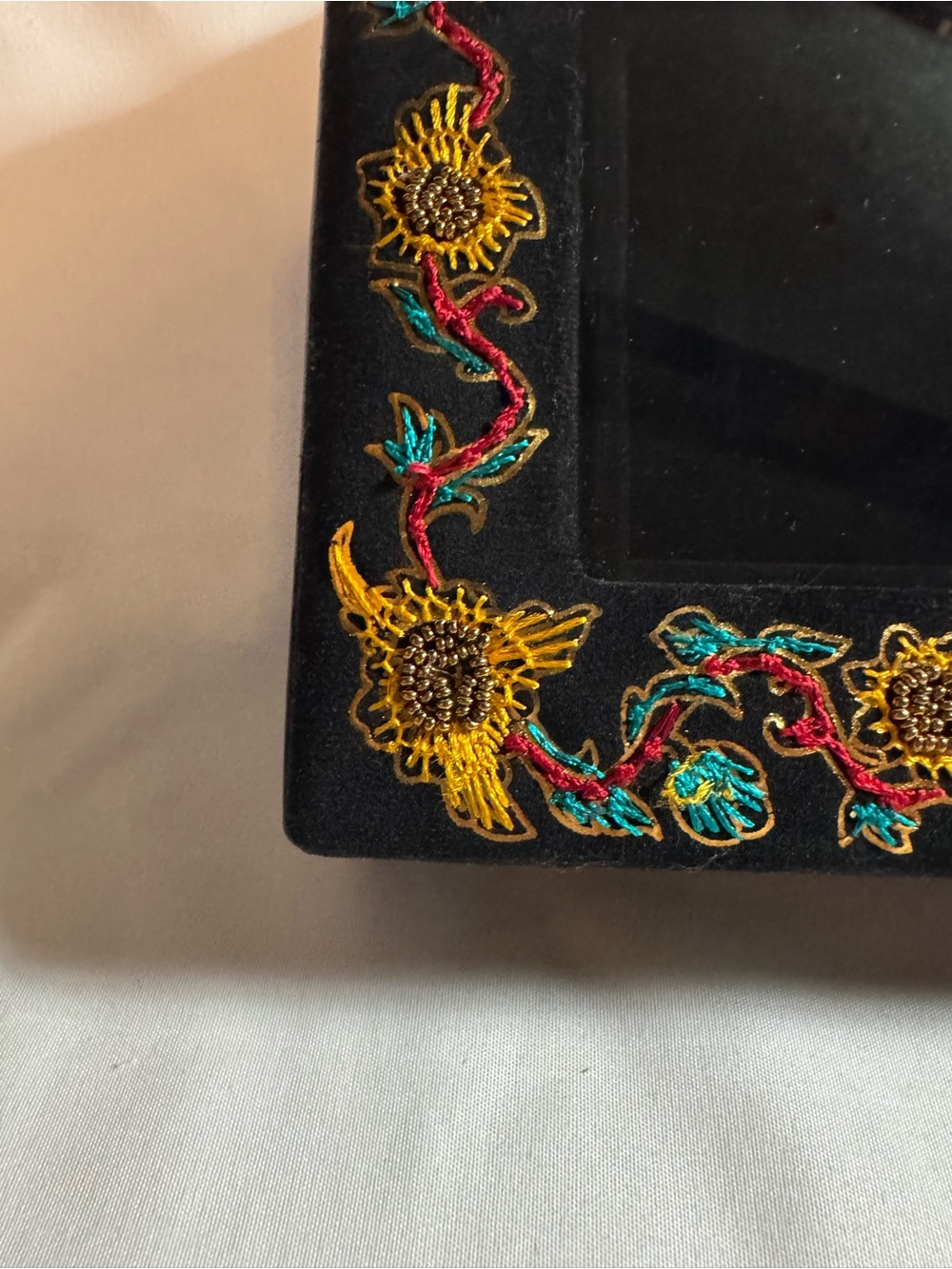 Velvet Embroidered Jewelry Box Beaded Floral Glass Top Ring Organizer Black - Picture 2 of 9